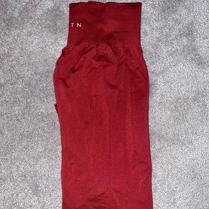 NVGTN Seamless Maroon Leggings